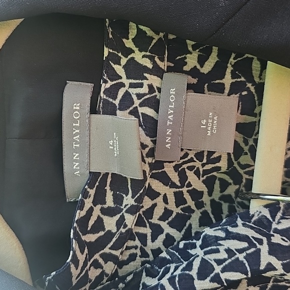 Ann Taylor Wool Suit And Silk Blouse Size 14 - Picture 2 of 5